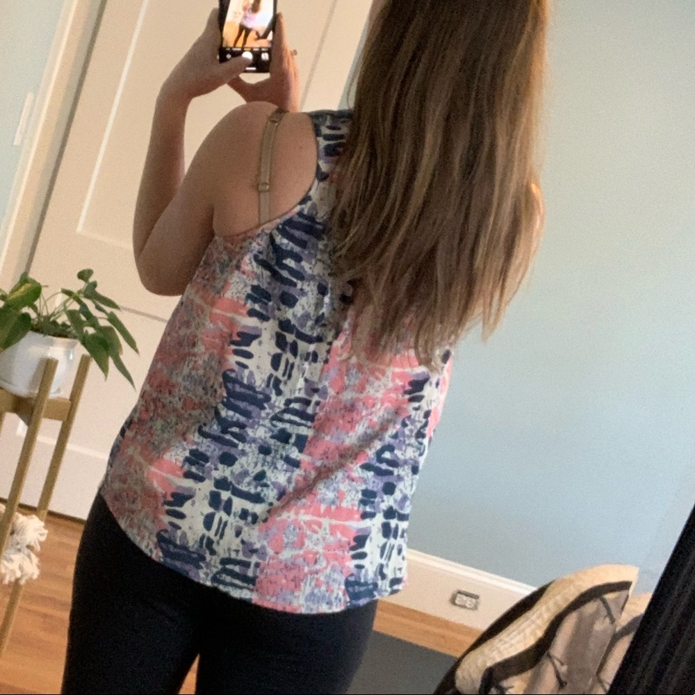 Drape-front top - Picture 6 of 7